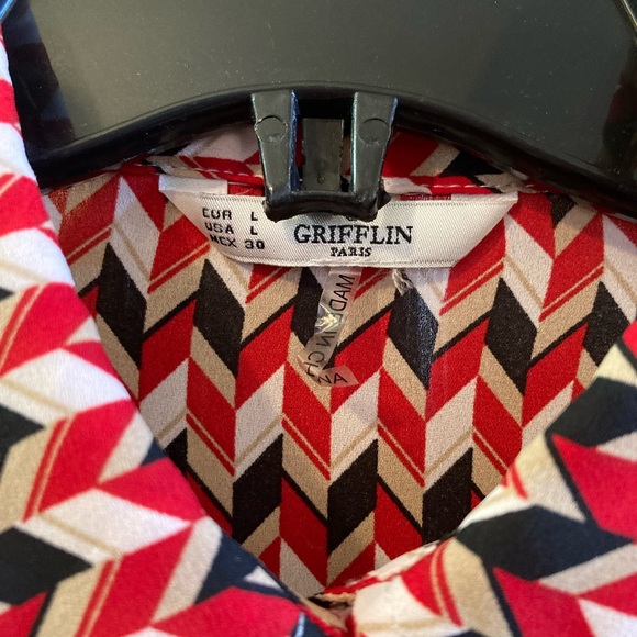 COPY - GRIFFLIN Dress style Henley blouse. Roll tab sleeves Made in Canada Size… - Picture 2 of 7